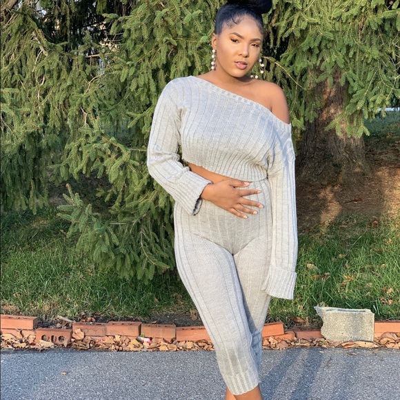 Grey Ribbed Lounge Set - Picture 4 of 5